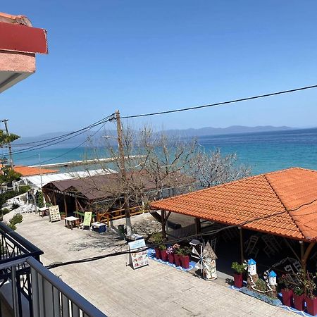 Diolkos Apartement Nea Roda Habitación foto